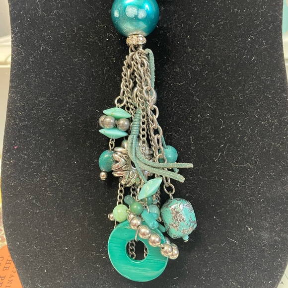 Mother of Pearl Necklace and Bracelet - Picture 4 of 6